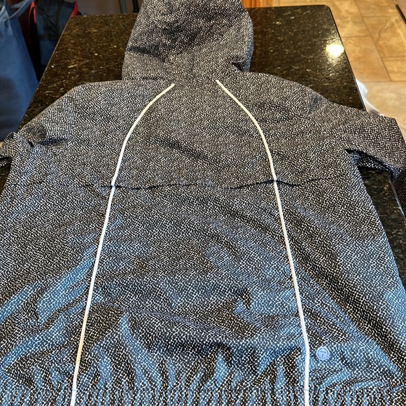 T by Talbots windbreaker with hood. - Picture 5 of 6